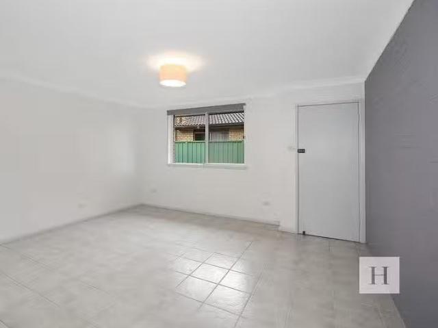 For Rent! 2/37 Gordon Avenue, Summerland Point, NSW 2259