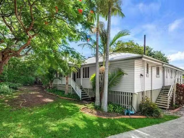 For Rent! 2/37 Mansted Street, Holland Park West, QLD 4121