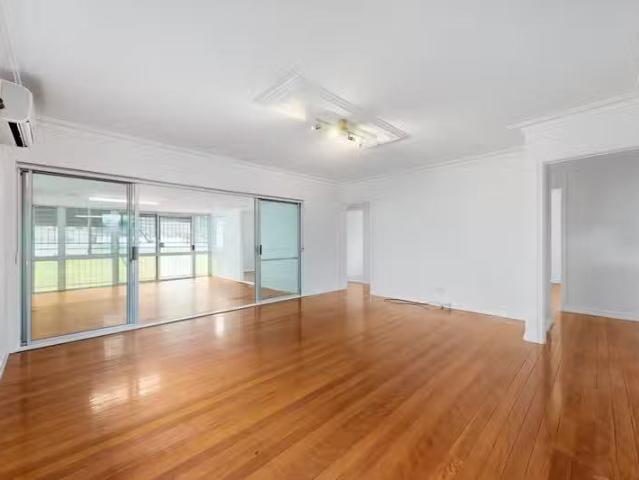 Rental! 27 Tamba Street, Murarrie QLD 4172