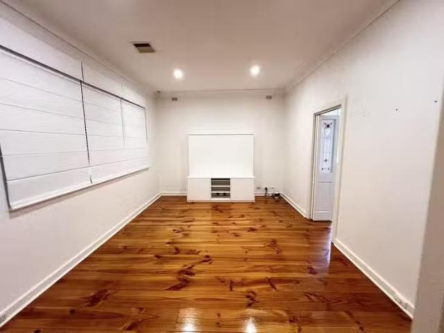Unique 27 Waratah Street, Seacliff, SA 5049