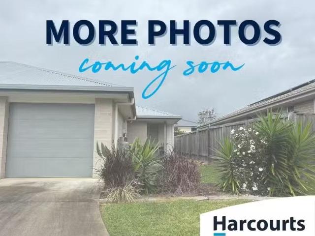Charming 2/7 Whipcrack Terrace, Wauchope, NSW 2446 Duplex /.