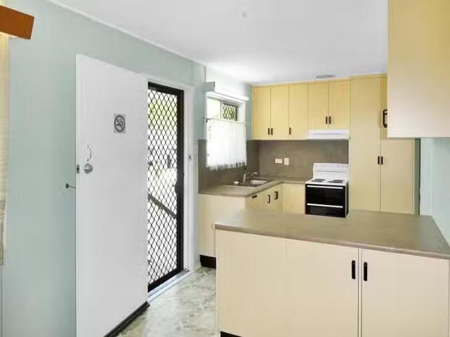 For Rent! 27 Burnett Crescent, Wulguru, QLD 4811
