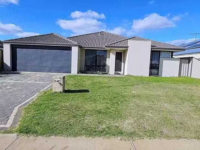 Charming 27 Calneggia Drive, Byford, WA 6122