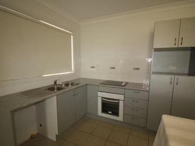 Cozy 2/7 Crista Court, Kelso, QLD 4815