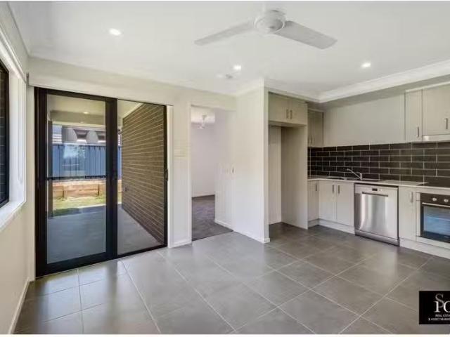 Nice 2/7 Hughes Close, Kurri Kurri House for rent Listed by G.