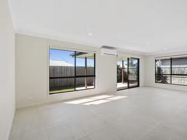 Cheap 2/7 Lee Street, Pimpama, QLD 4209
