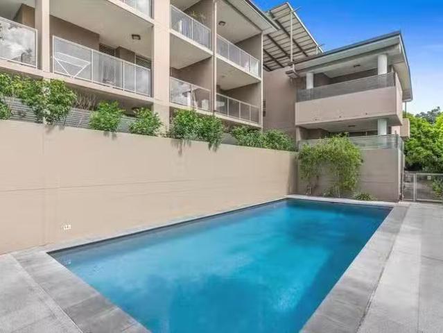 Just in! 27 Store Street, Albion, QLD 4010