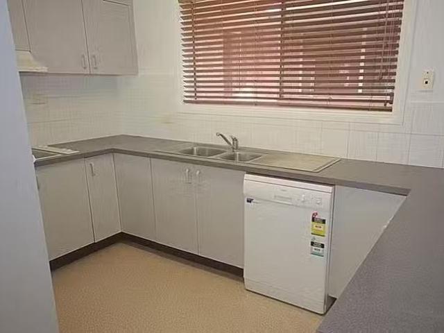 Cheap 2/40 Corrigan Avenue, Toormina, NSW 2452