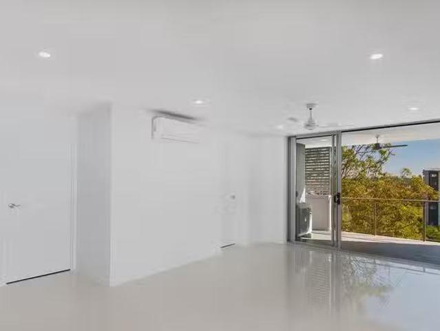 Unique 24/26 28 Western Avenue, Chermside, QLD 4032