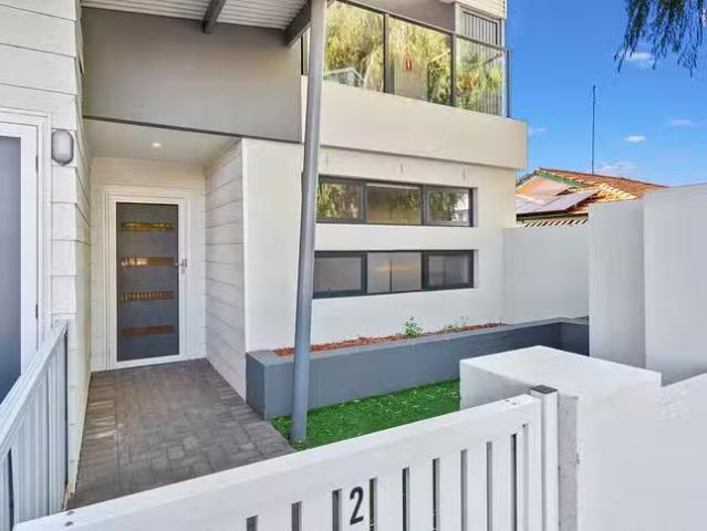 Cheap 2/42 Tuckey Street, Mandurah, WA 6210