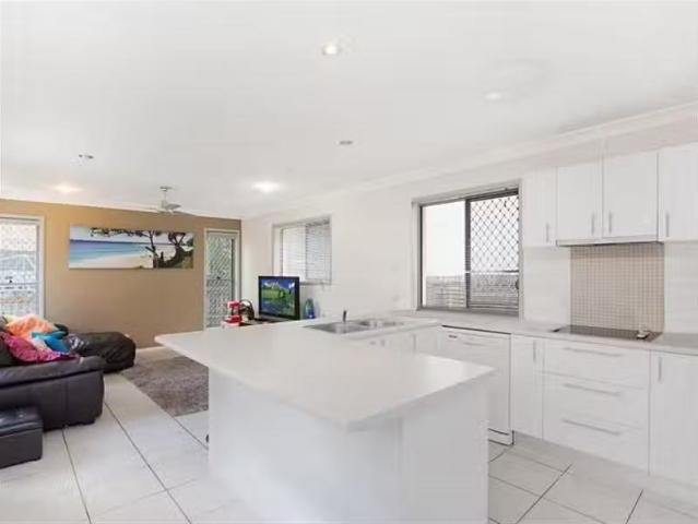 Cheap 2/45 Golden Four Drive, Bilinga Apartment for rent List.