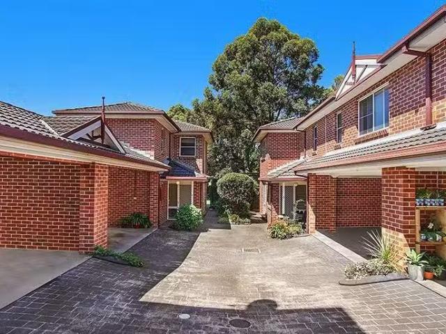For Rent! 2/46 Regatta Road, Canada Bay, NSW 2046