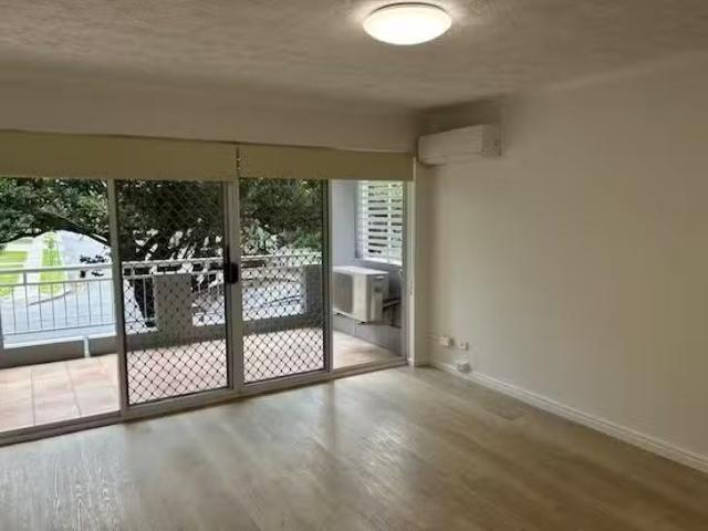Deal! 24/9 Durham Street, St Lucia, QLD 4067