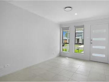 For Rent! 24 Annaliese Street, Chisholm Townhouse for rent Li.
