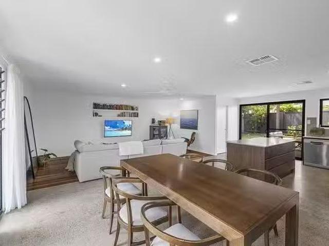 New 24 Browning Boulevard, Battery Hill, QLD 4551