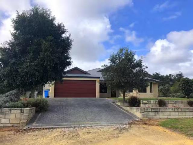 Rental! 24 Greenwood Drive, Willyung, WA 6330