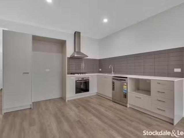 Unique 24 Oxygen Street, Kalkallo, VIC 3064
