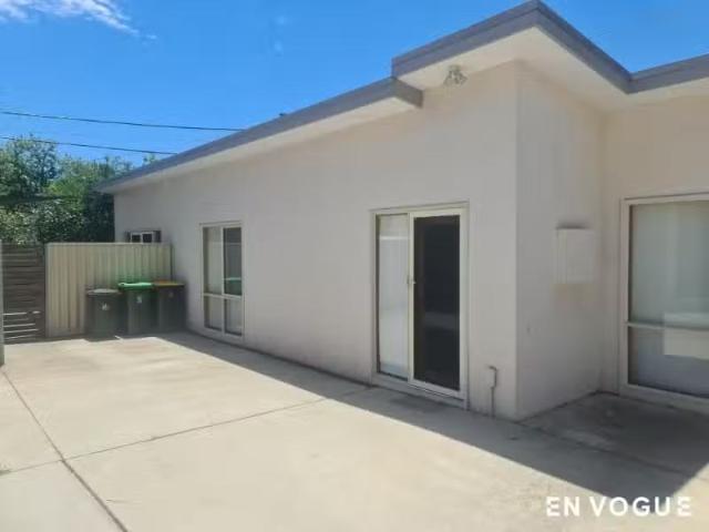 Deal! 24B Hovea Street, O'Connor House for rent Listed by Pau.