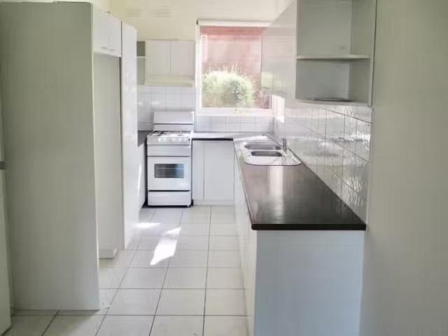 Cheap 2/51 Armadale Street, Armadale VIC 3143