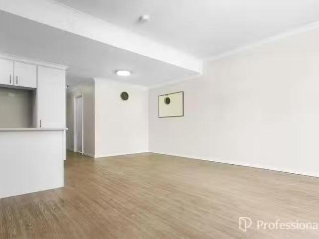 Deal! 25/34 Malata Crescent, Success, WA 6164