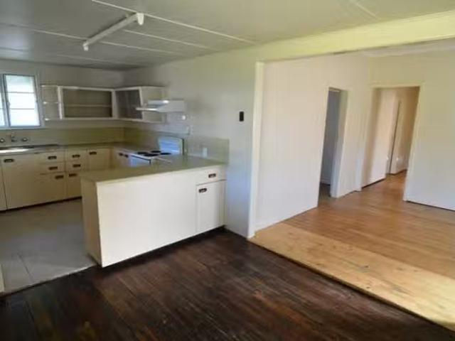 Cheap 255 East Street, Rockhampton City, QLD 4700