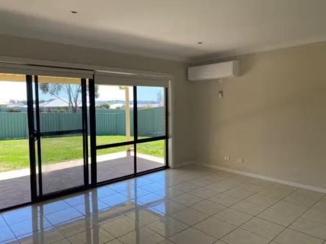 New 25 Banjo Paterson Avenue, Mudgee House for rent Listed by.