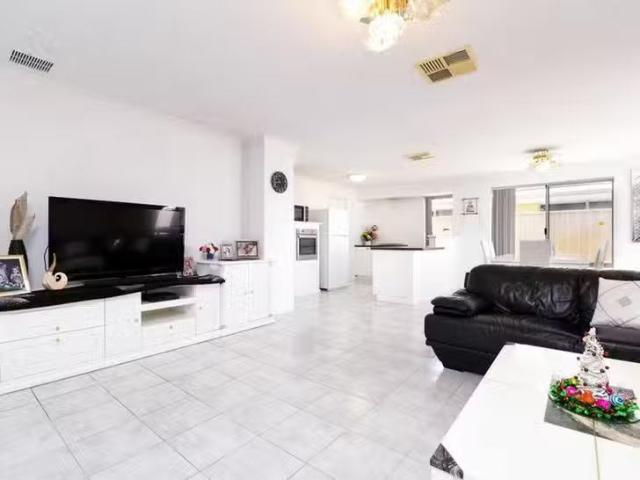 Charming 25 Castanet Drive, Madeley, WA 6065
