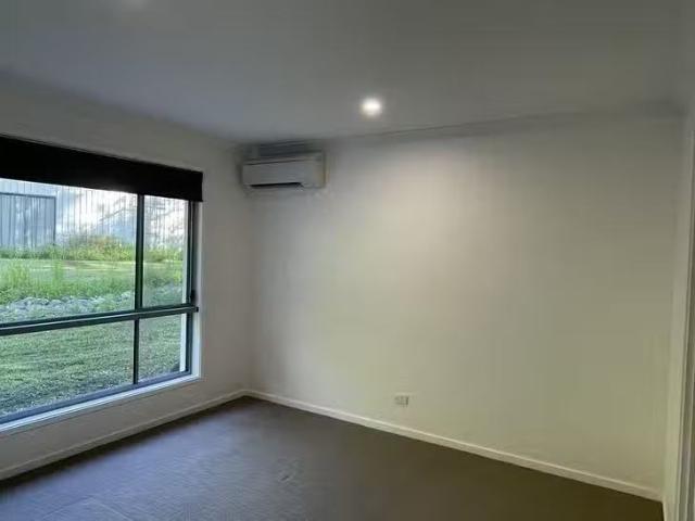 Deal! 25 Coach View Place, Ninderry, QLD 4561
