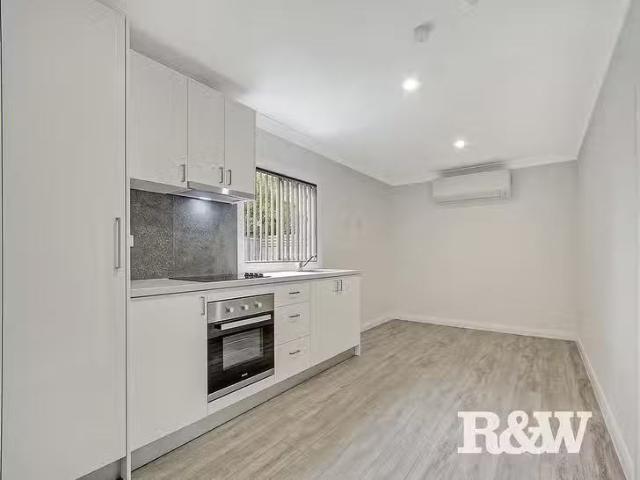 Unique 25A Melanesia Avenue, Lethbridge Park, NSW 2770