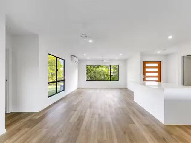Cozy 25A Mill Street, Landsborough, QLD 4550