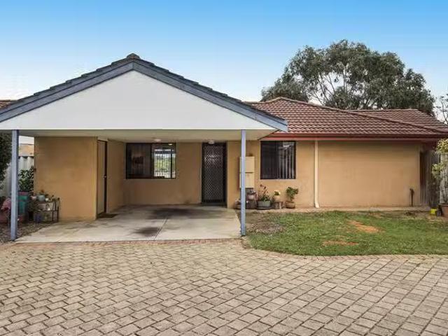 Nice 26/11 Elvire Street, Viveash, WA 6056