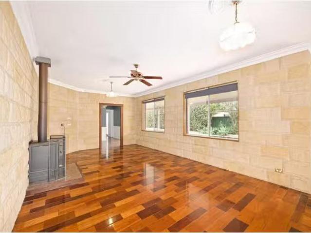 New 261 Ocean Drive, Port Macquarie House for rent Listed by.