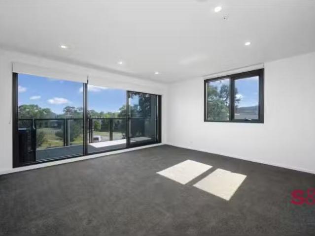 Charming 26/3 Buninyong Street, Watson Apartment for rent Lis.