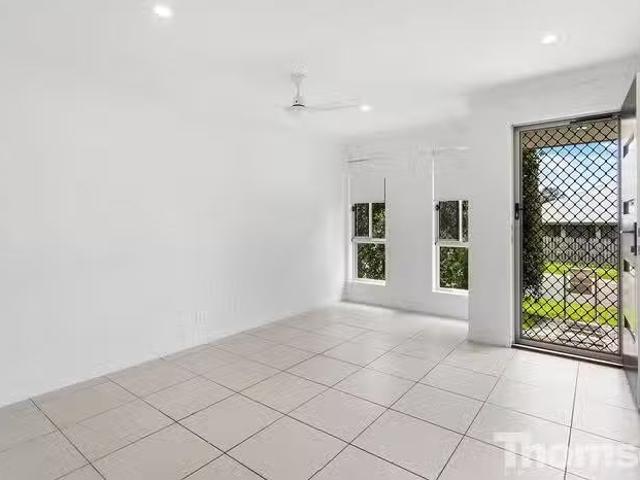 Cheap 2/65 Celebration Crescent, Griffin, QLD 4503