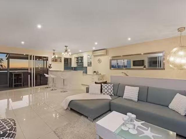Nice 26/5 Lilla Street, Woody Point, QLD 4019