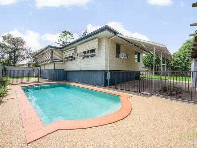 Deal! 26 Dalton Street, Clinton, QLD 4680