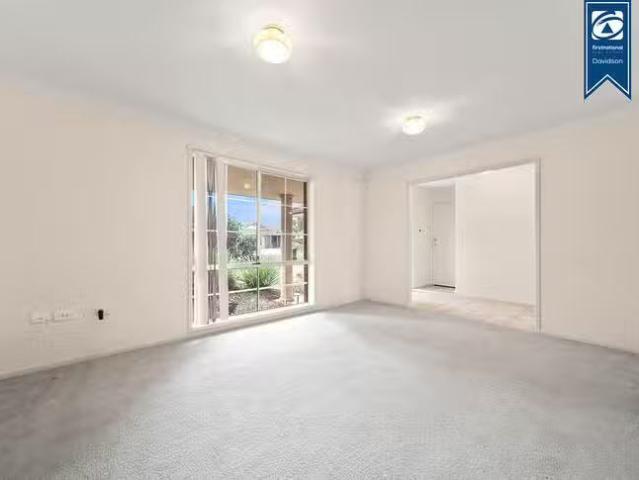 Cozy 26 Gracemere Court, Wattle Grove, NSW 2173