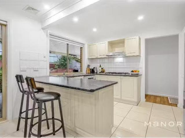 For Rent! 26 Millstream Grove, Dural House for rent Listed by.
