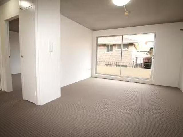 Cozy 27/146 154 Oberon Street, Coogee, NSW 2034