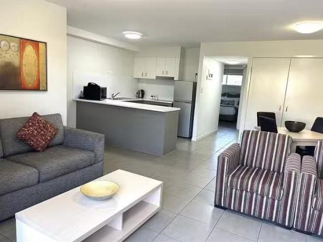 Deal! 27/10 Prince Place, Middlemount, QLD 4746
