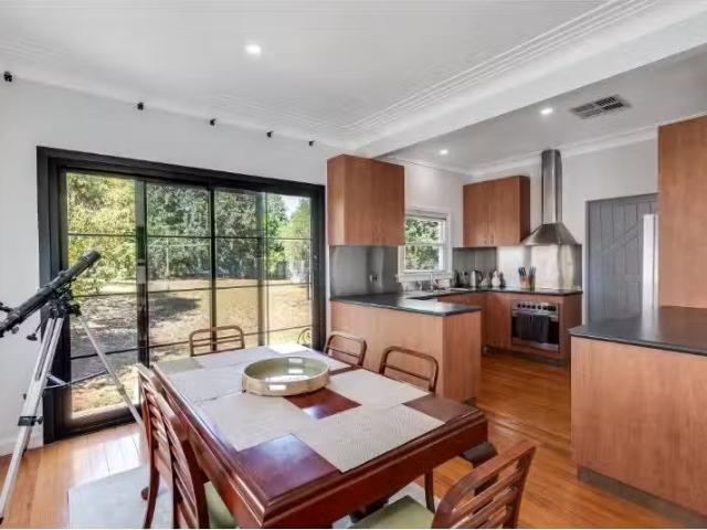 Nice 273 Mount Street, EAST ALBURY House for rent Listed by A.