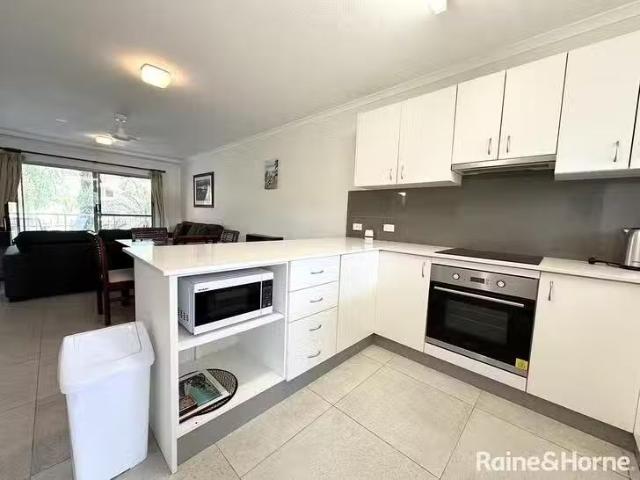Unique 28/11 15 Port Douglas Road, Port Douglas, QLD 4877
