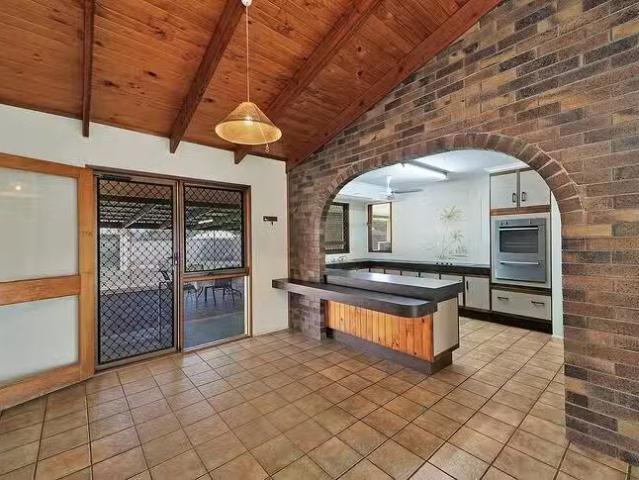 Deal! 283 Fairymead Road, Bundaberg North, QLD 4670