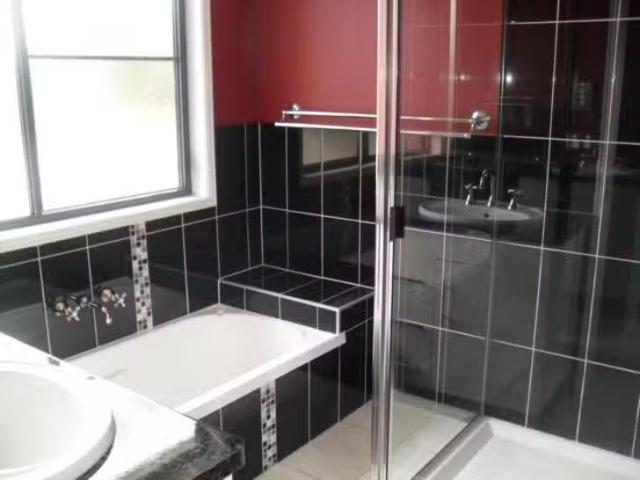Unique 2/84 86 Northern Road, Roma, QLD 4455
