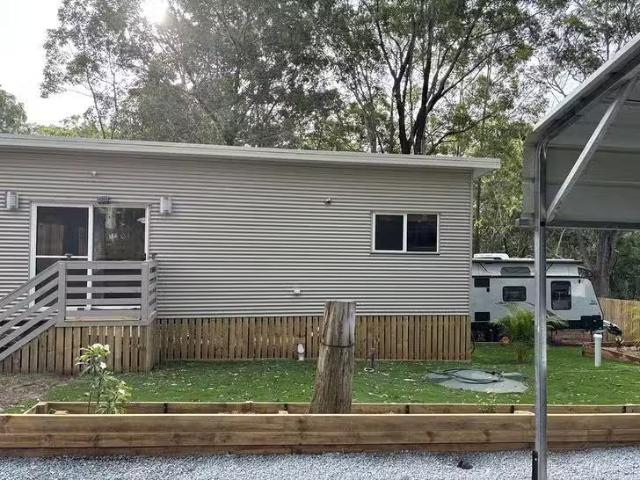 For Rent! 28 Basket Beach Road, Russell Island, QLD 4184