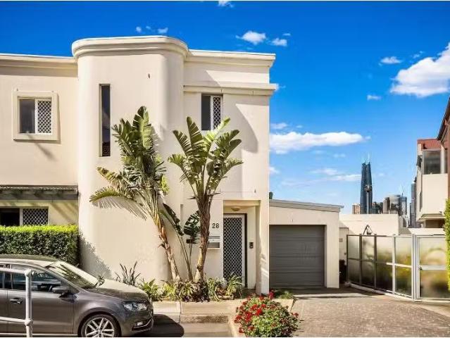 Unique 28 Reynolds Avenue, Balmain House for rent Listed by R.