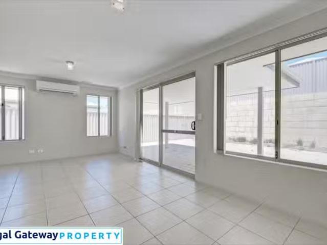 Unique 28A Laurina Way, Beeliar, WA 6164