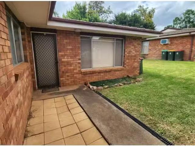 Unique 2/94 Calarie Road, Forbes Apartment for rent Listed by.