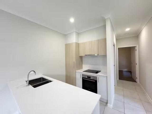 Nice 2/95 Hamilton Road, WOODFORD, QLD 4514 Duplex for Rent