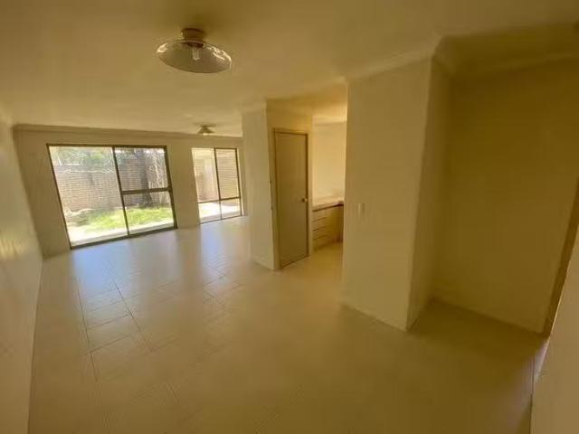 Rental! 29/6 Sepia Court, Rockingham, WA 6168
